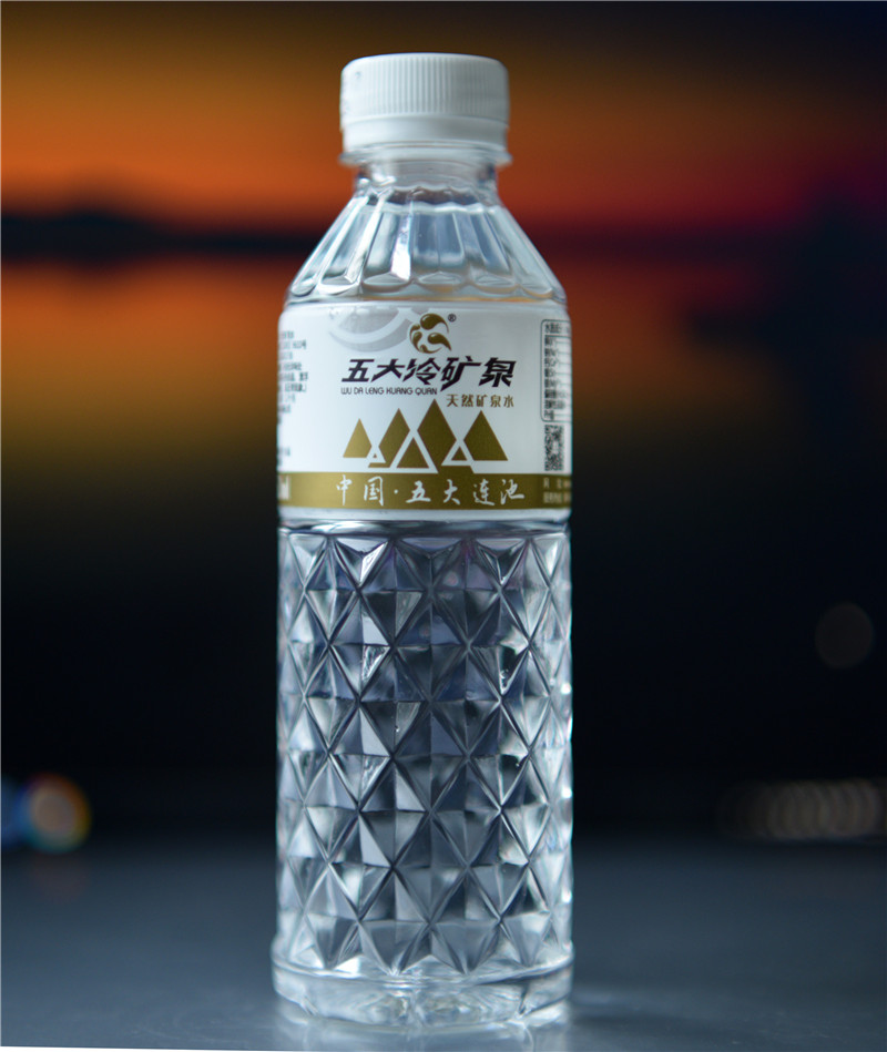 天然火山礦泉水350ml